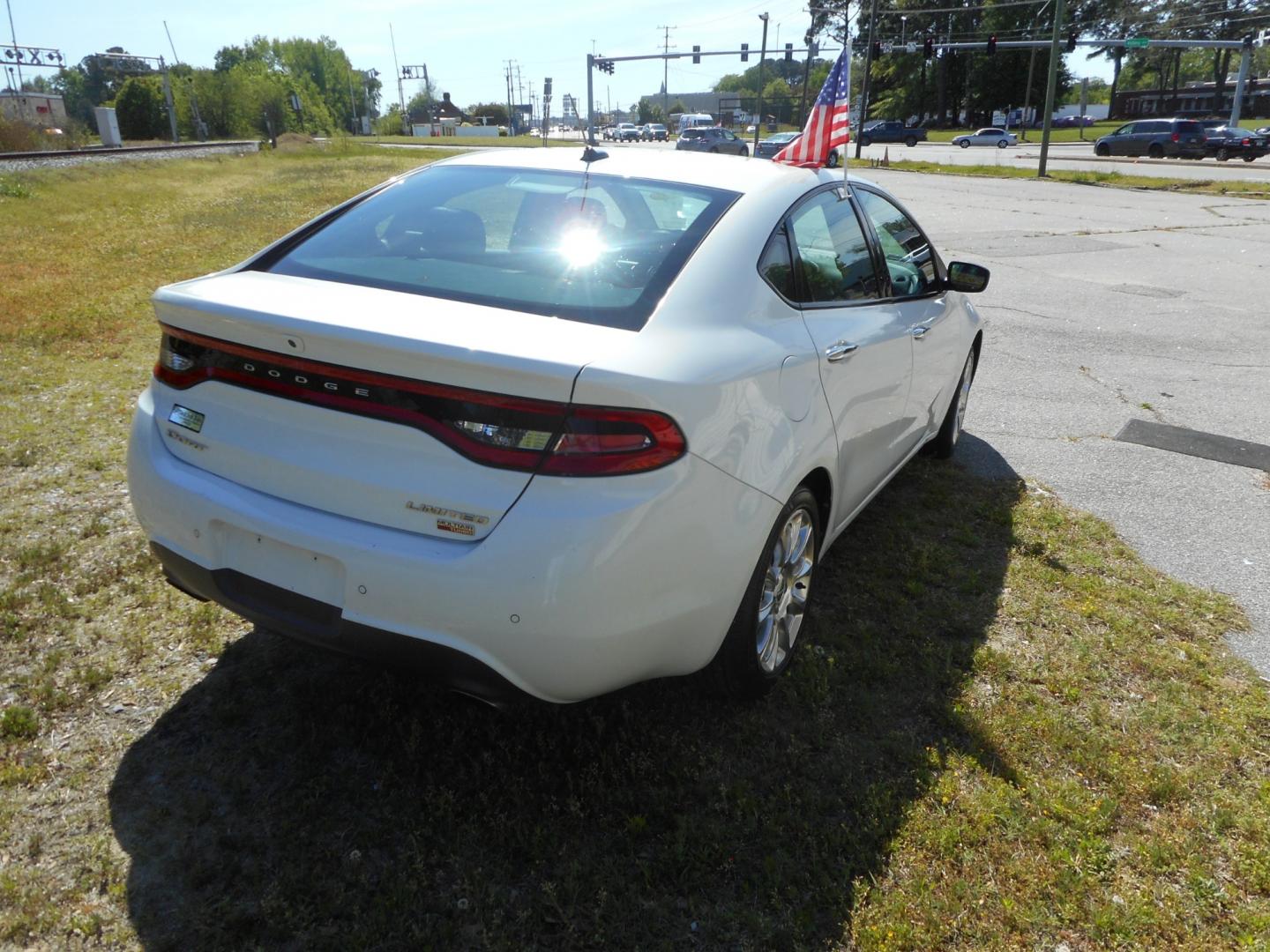 2013 White Dodge Dart LIMITED (1C3CDFCH1DD) with an 1.4L L4 DOHC 16V TURBO engine, located at 2553 Airline Blvd, Portsmouth, VA, 23701, (757) 488-8331, 36.813889, -76.357597 - ***VEHICLE TERMS*** Down Payment: $999 Weekly Payment: $95 APR: 23.9% Repayment Terms: 42 Months *** CALL ELIZABETH SMITH - DIRECTOR OF MARKETING @ 757-488-8331 TO SCHEDULE YOUR APPOINTMENT TODAY AND GET PRE-APPROVED RIGHT OVER THE PHONE*** - Photo#5